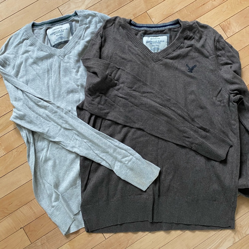 TWO men’s vintage fit sweaters